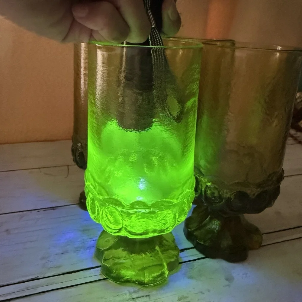 4 Vintage Tiffin Franciscan Madeira Pedestal Goblets Green Uranium Glasses
